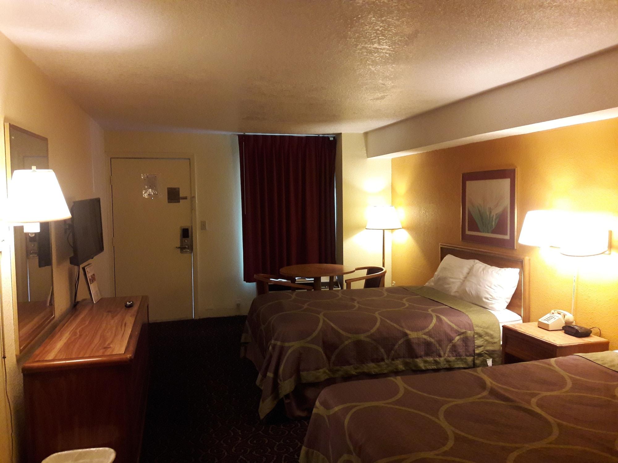 Norge Super Inn Williamsburg المظهر الخارجي الصورة